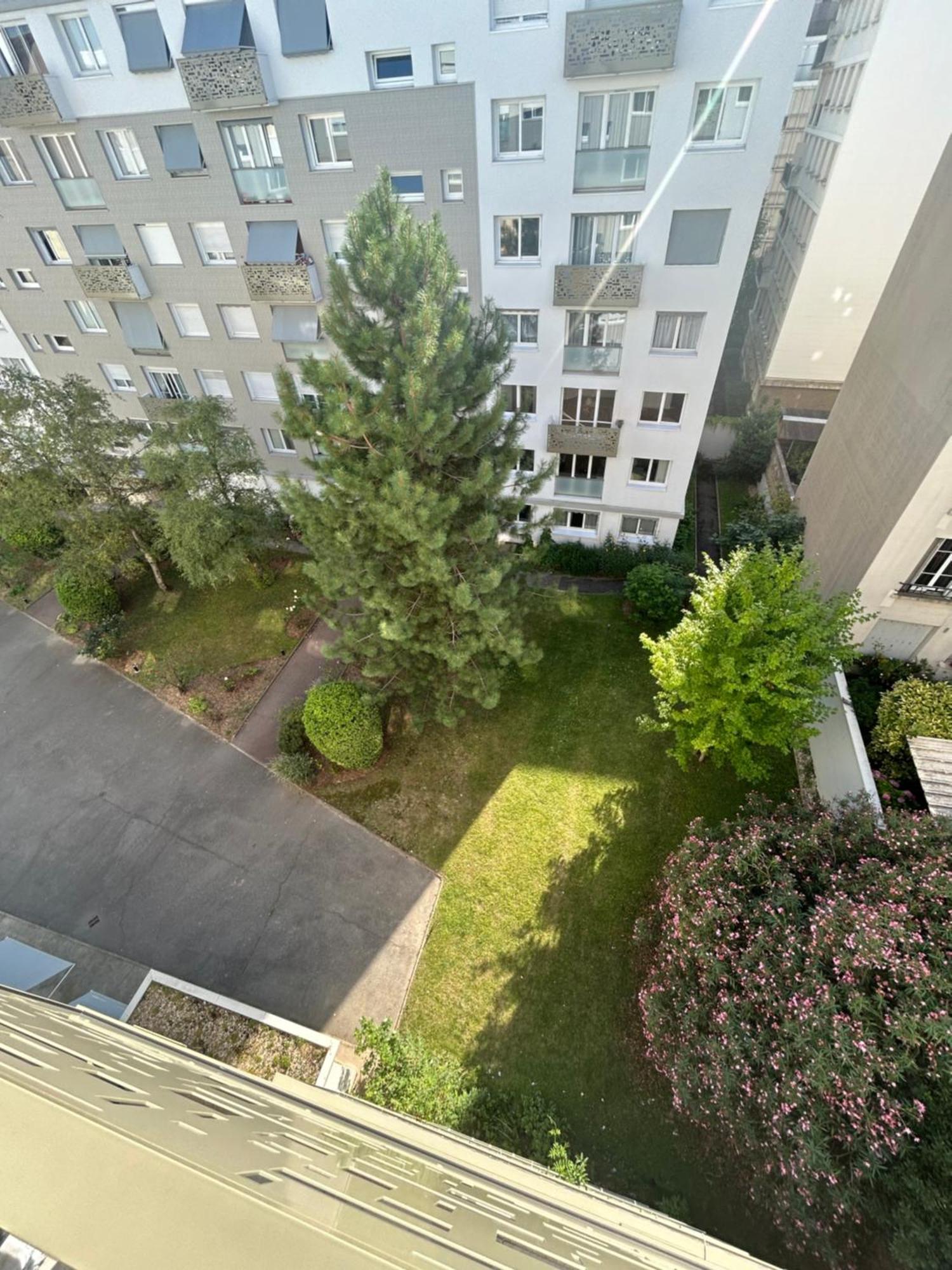 Appartement Meuble Tres Bien Situe Boulogne-Billancourt Eksteriør bilde